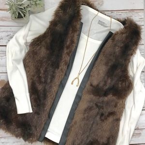 Sanctuary brown faux fur vest